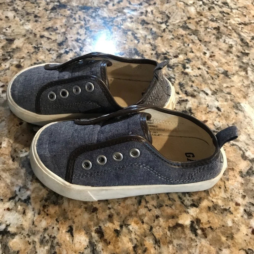 👟Baby GAP Denim Sneakers